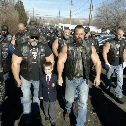 47 Motociclistas Acompañaron a Mi Hijo a la Escuela Después de Que Su Papá Muriera